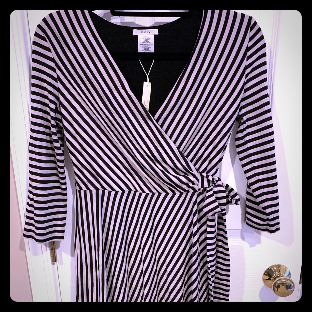 NWT faux wrap dress 👗